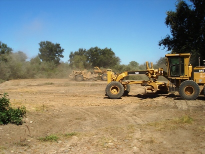 Tuolumne River Conservancy California - Bobcat Flat - Constructing By-pass Channel